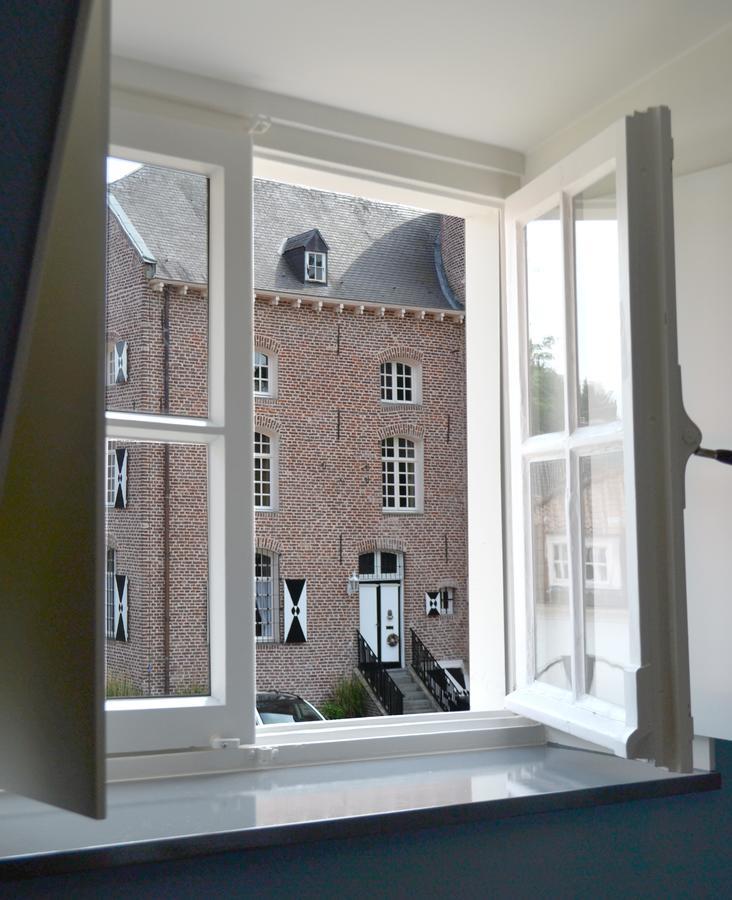 Kasteel Aldenghoor Bed & Breakfast Haelen Ngoại thất bức ảnh
